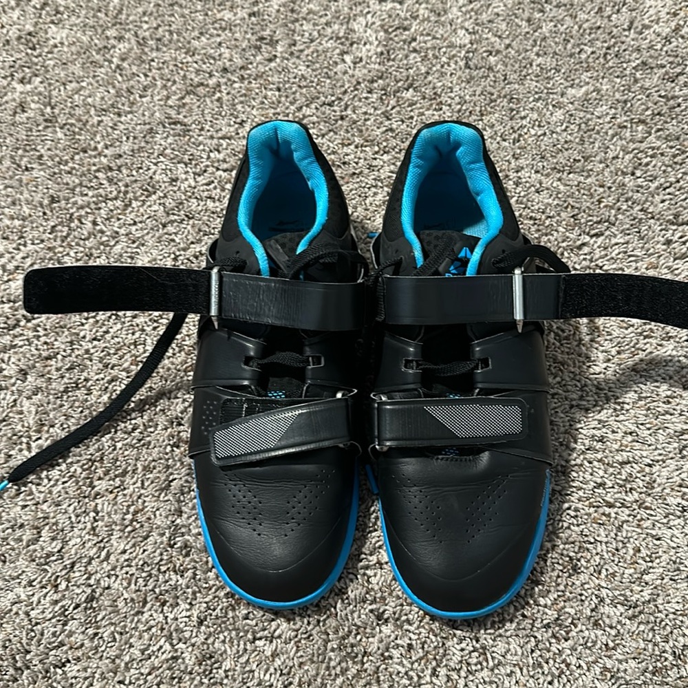 REEBOK LEGACY LIFTER - Womens Crossfit Trainer - SIZE 8.5